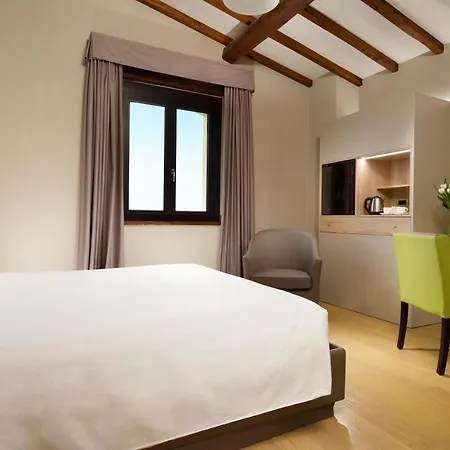 Rezort Borgobrufa Adults Only